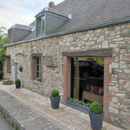 Les Arpents Verts Momignies Exterior photo