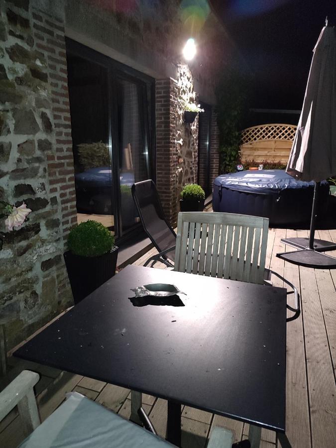 Les Arpents Verts Momignies Exterior photo